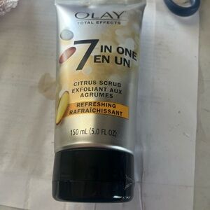 OLAY Total Effects Citrus Scrub
